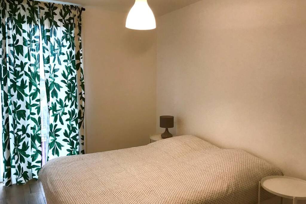 Serenidad - Appartement Cosy 50M2 Et Parking Chateauroux Exterior photo